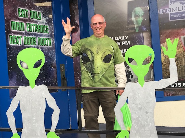 dan with aliens in shirt